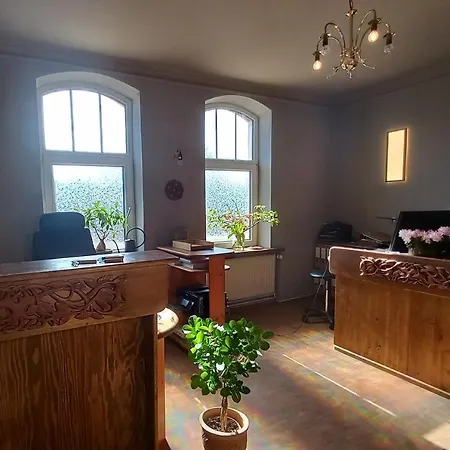 Triskele Haus - Oekologisches Gaestehaus Der Heilstaette Strelitz Hotel Neustrelitz