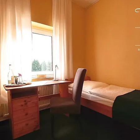 Triskele Haus - Oekologisches Gaestehaus Der Heilstaette Strelitz Hotel *