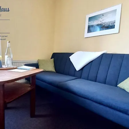 Triskele Haus - Oekologisches Gaestehaus Der Heilstaette Strelitz Hotel