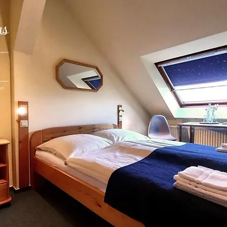 Triskele Haus - Oekologisches Gaestehaus Der Heilstaette Strelitz *