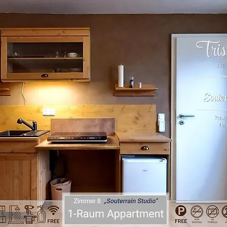 Hotel Triskele Haus - Oekologisches Gaestehaus Der Heilstaette Strelitz Neustrelitz