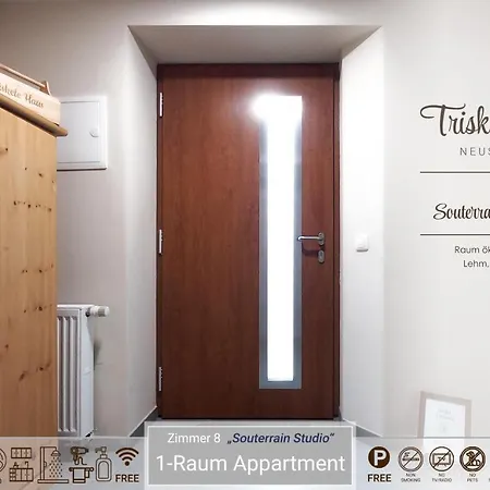 Hotel Triskele Haus - Oekologisches Gaestehaus Der Heilstaette Strelitz *