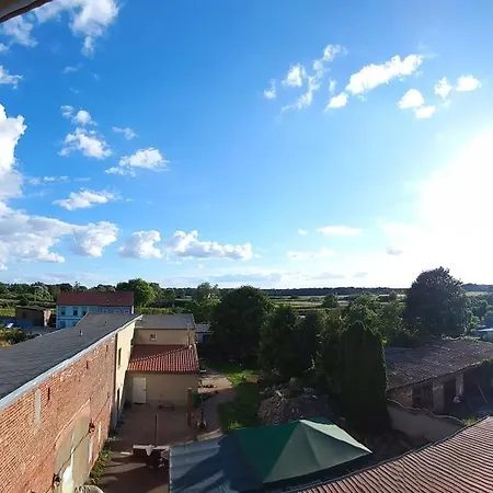 Triskele Haus - Oekologisches Gaestehaus Der Heilstaette Strelitz
