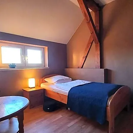 Triskele Haus - Oekologisches Gaestehaus Der Heilstaette Strelitz فندق *