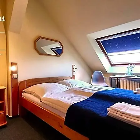 Triskele Haus - Oekologisches Gaestehaus Der Heilstaette Strelitz فندق
